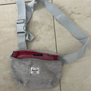HERSCHEL  little belt bag .